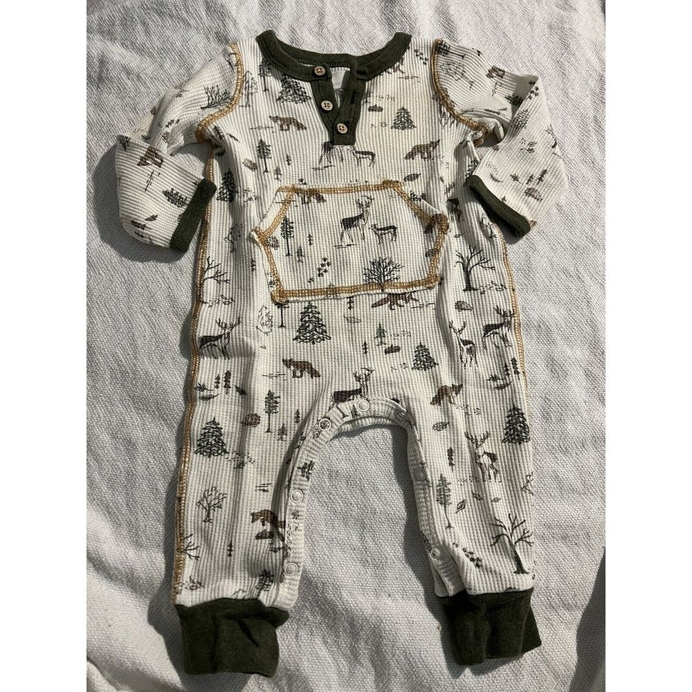 Mud Pie Kids Wildlife, Deer, Bear Print Waffle Weave Knit 1 Pc Set 3-6m